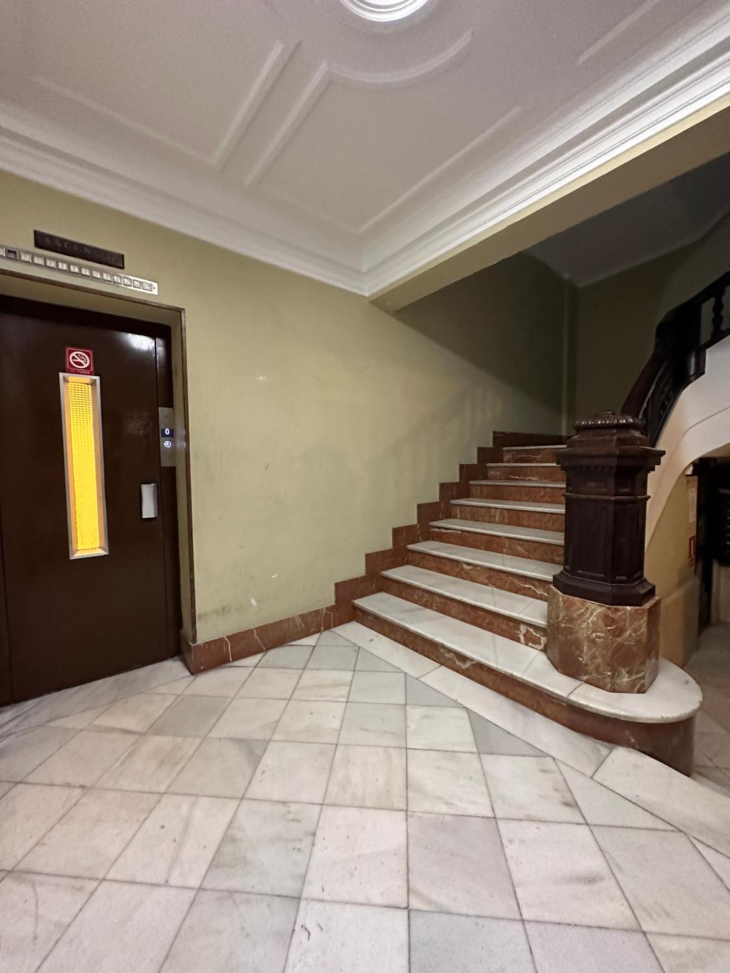 Mirador 1 Del Mercado Central - Habitacion Con Bano Privado En El Centro De La Ciudad Vella Valencia Ngoại thất bức ảnh