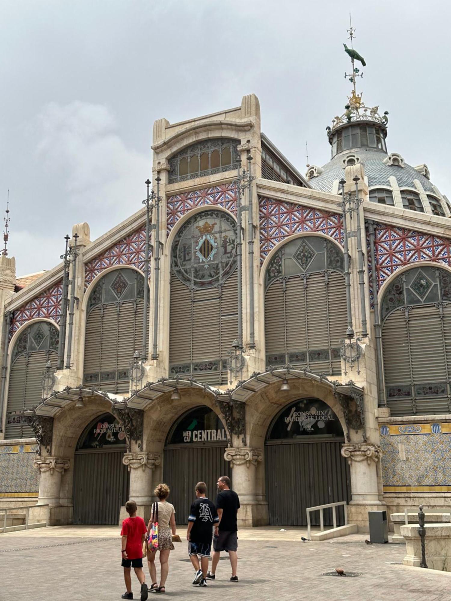 Mirador 1 Del Mercado Central - Habitacion Con Bano Privado En El Centro De La Ciudad Vella Valencia Ngoại thất bức ảnh