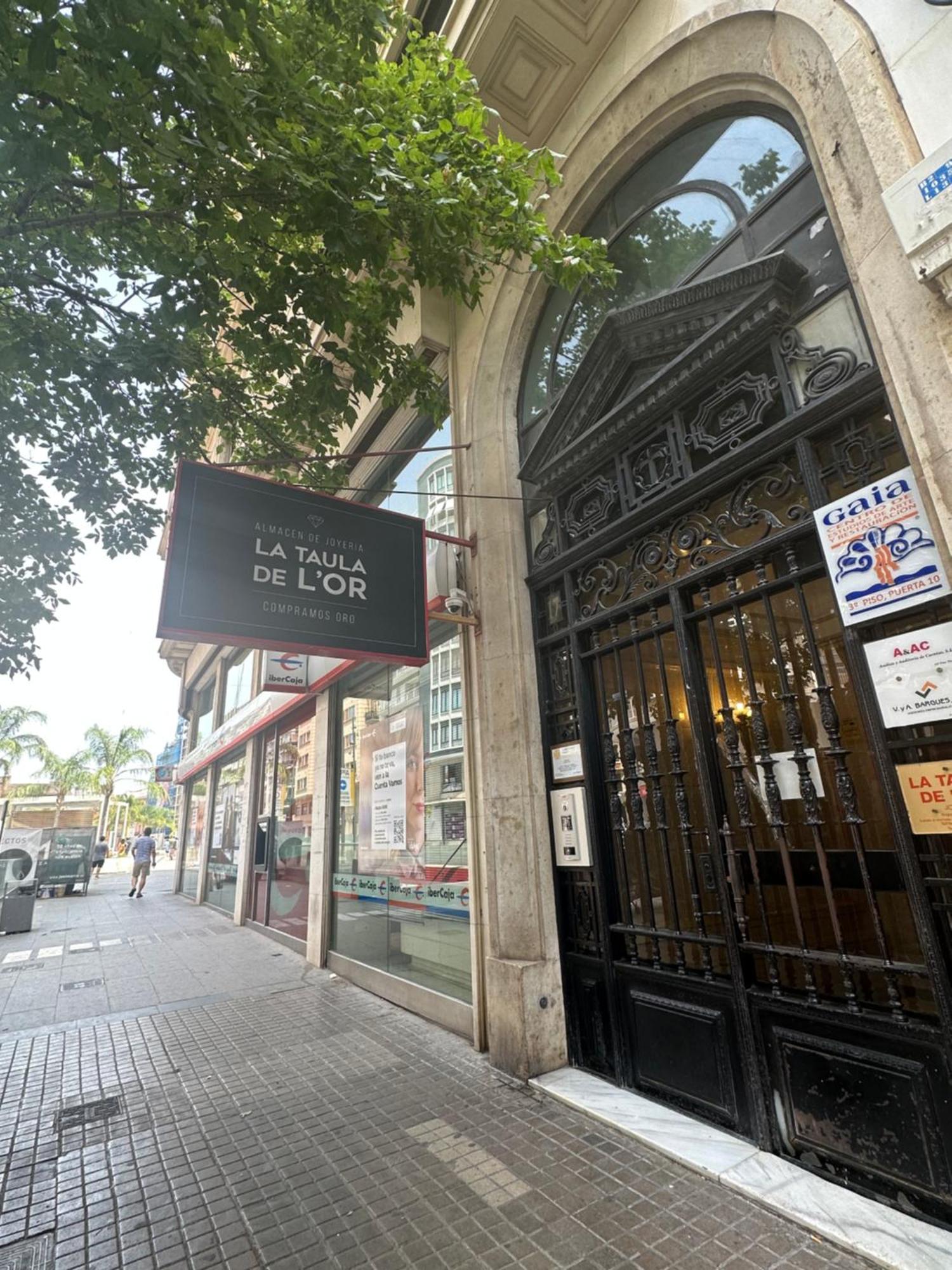 Mirador 1 Del Mercado Central - Habitacion Con Bano Privado En El Centro De La Ciudad Vella Valencia Ngoại thất bức ảnh